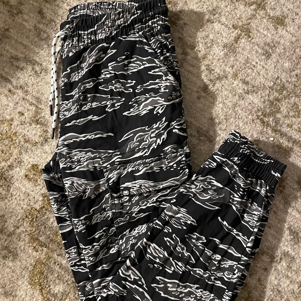 Men’s joggers